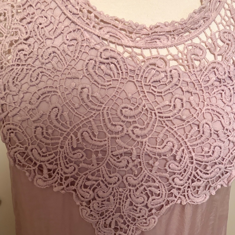 Anthropologie 100% silk Mauve Crochet Detail Blouse - Picture 9 of 10
